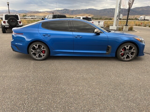 2018 Kia Stinger GT2 photo 2