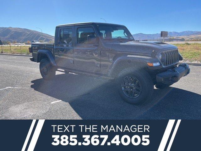 2025 Jeep Gladiator Sport S's photo