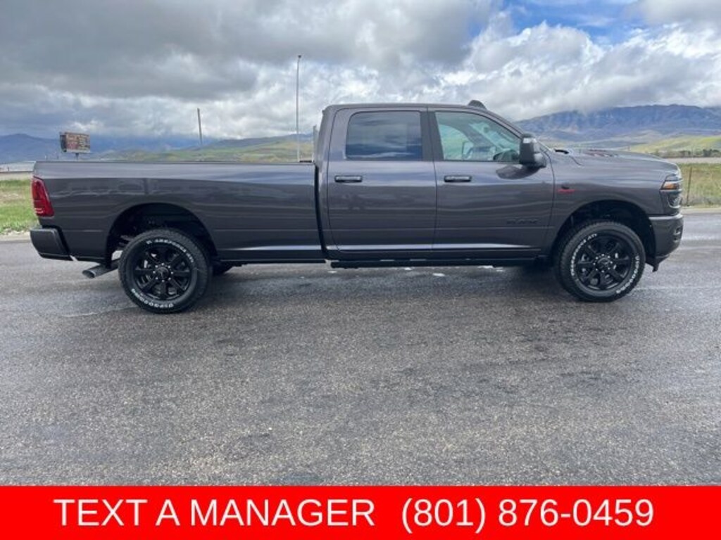 New 2026 Ram 3500 LARAMIE CREW CAB 4X4 8' BOX Pickup