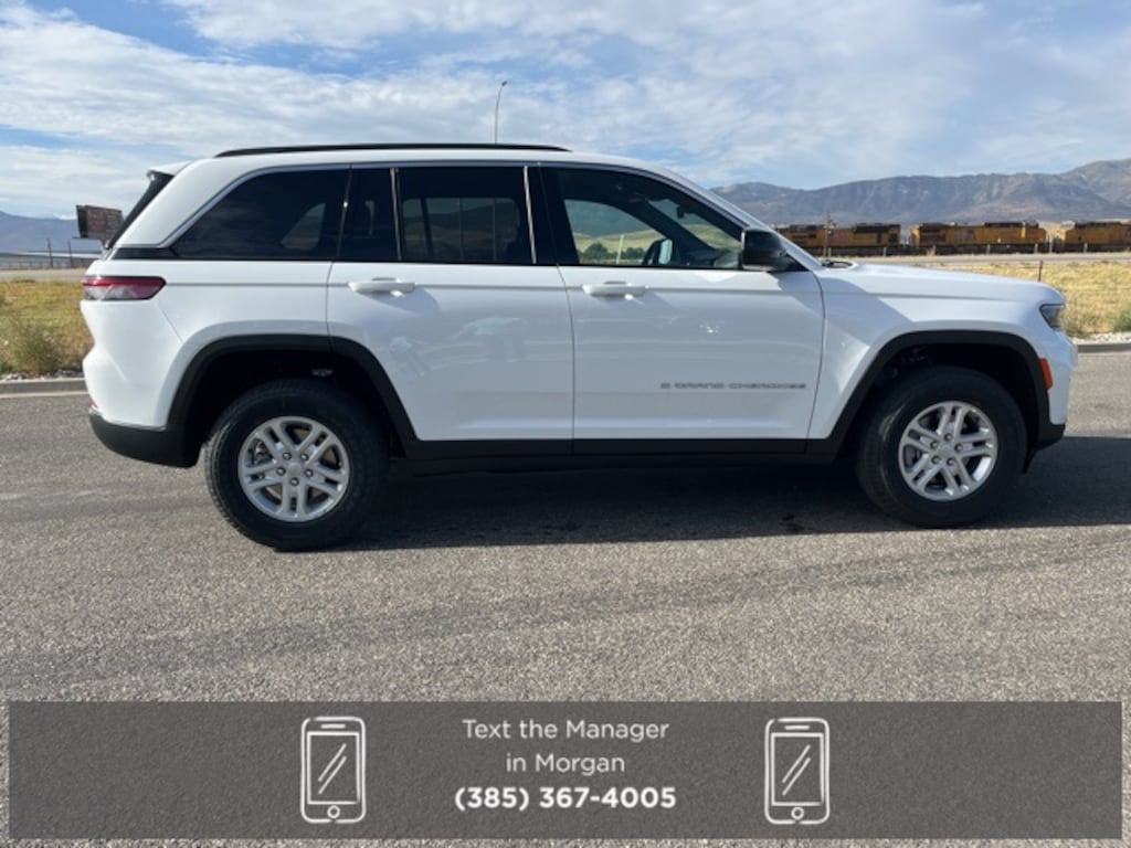 New 2025 Jeep Grand Cherokee LAREDO 4X4 Sport Utility