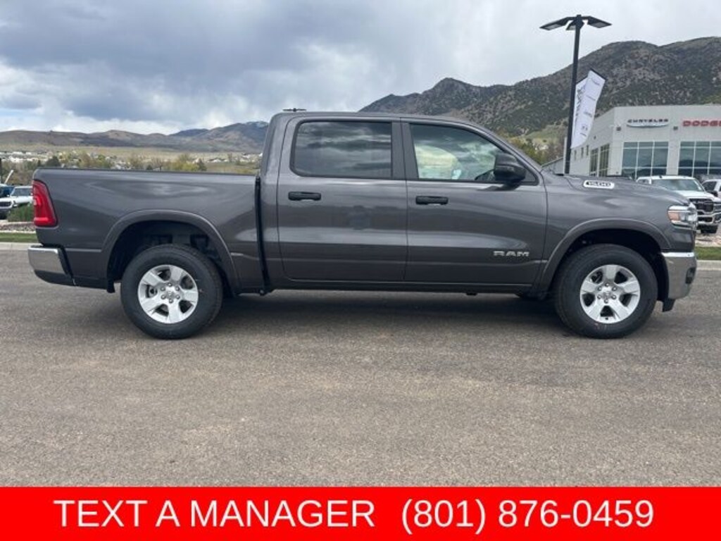 New 2026 Ram 1500 BIG HORN CREW CAB 4X4 5'7 BOX Pickup