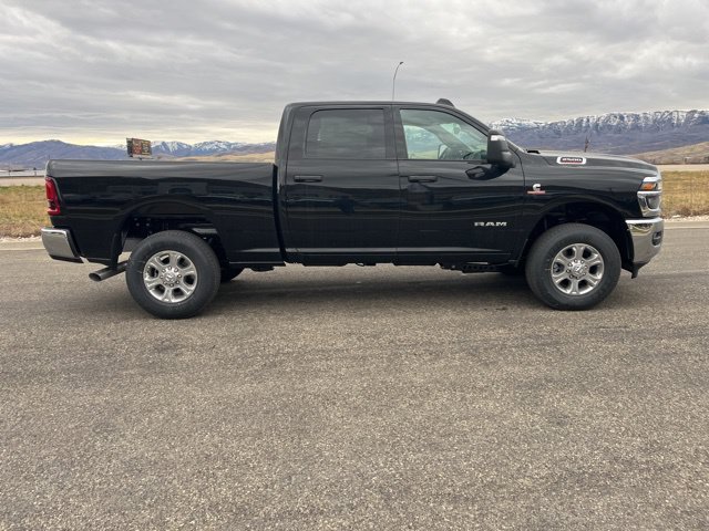 New 2026 Ram 2500 BIG HORN CREW CAB 4X4 Pickup