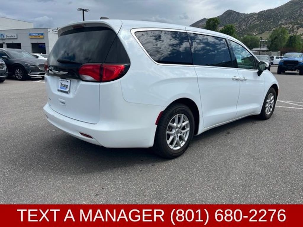 Used 2022 Chrysler Voyager LX Minivan/Van
