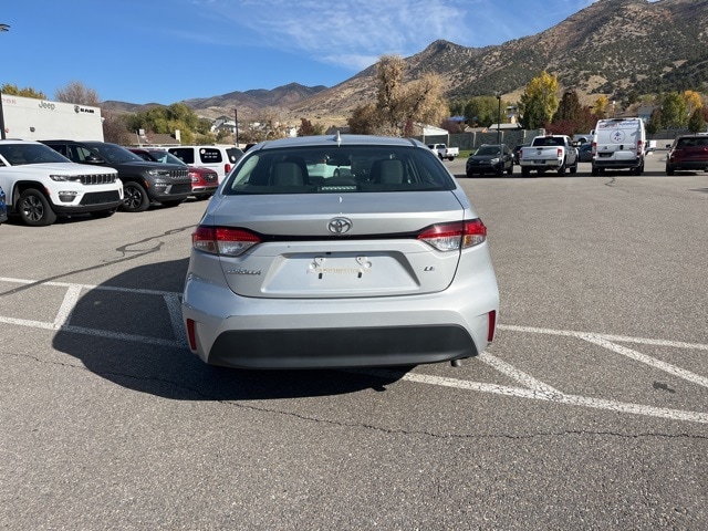 2024 Toyota Corolla LE photo 3