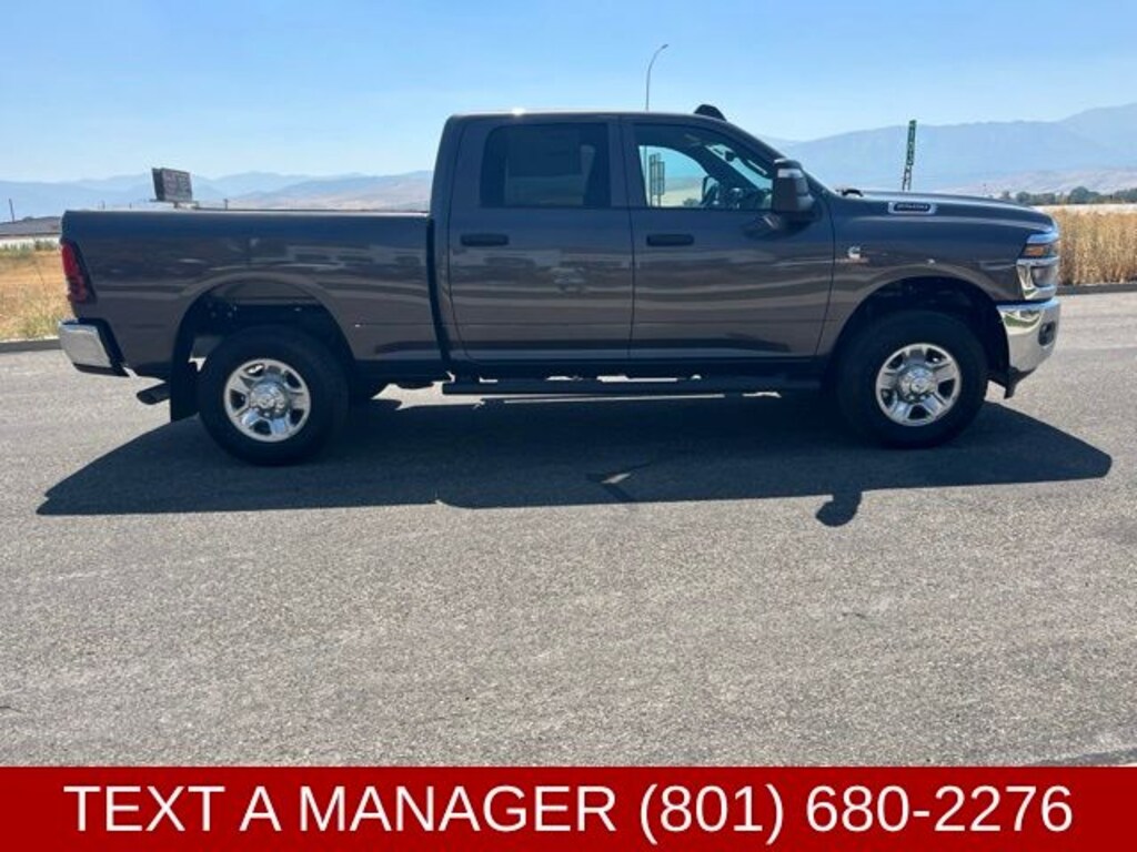 New 2026 Ram 2500 TRADESMAN CREW CAB 4X4 6'4 BOX Pickup