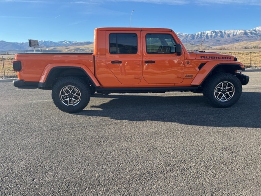 New 2025 Jeep Gladiator RUBICON X 4X4 Pickup