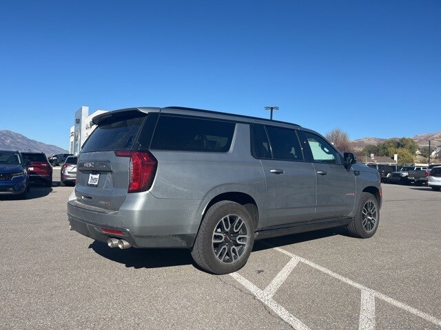 2024 Gmc Yukon XL AT4 photo 3