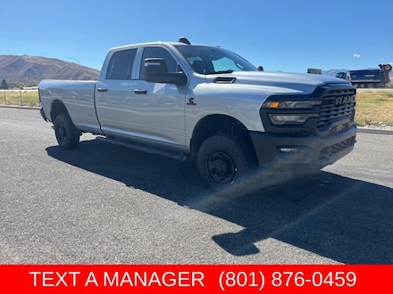 2026 Ram 2500 TRADESMAN CREW CAB 4X4 8' BOX Pickup