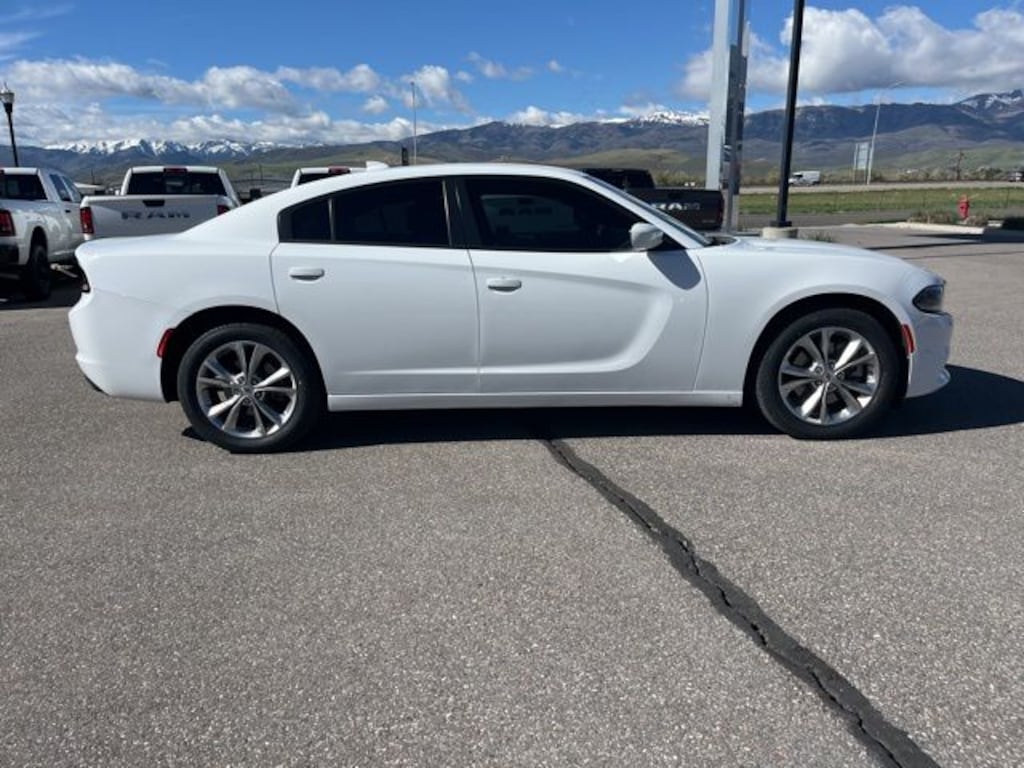 Used 2022 Dodge Charger SXT Sedan