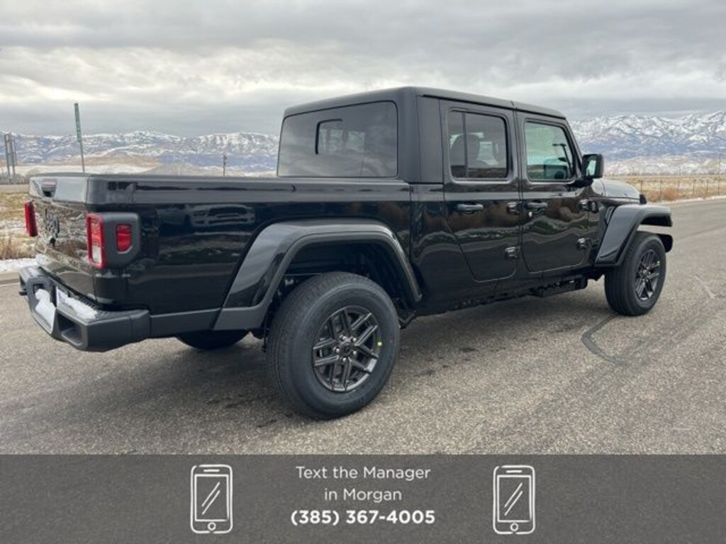 New 2026 Jeep Gladiator SPORT S 4X4 Pickup