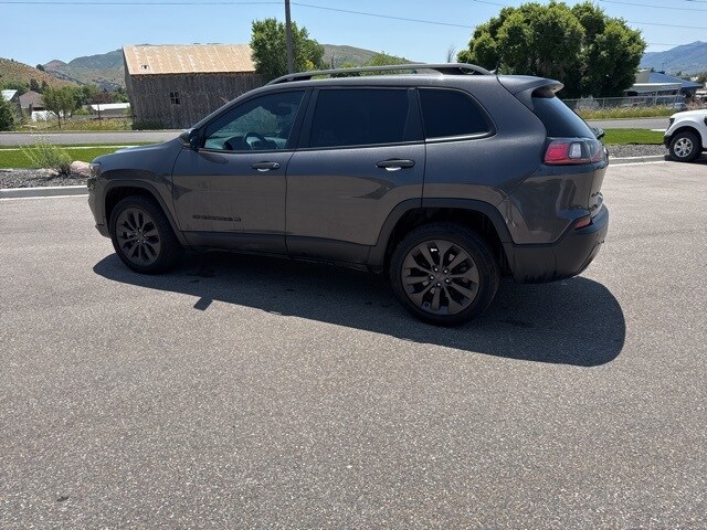 2021 Jeep Cherokee Latitude Lux photo 2