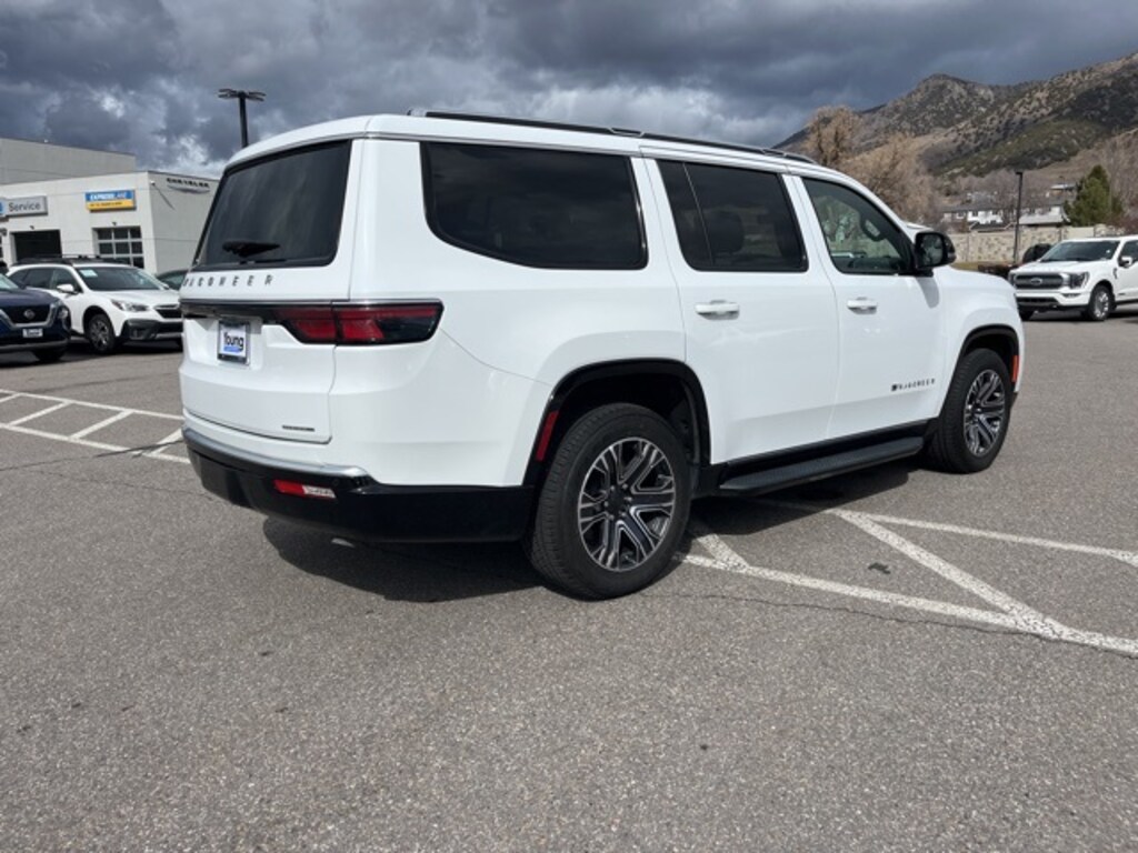 Used 2024 Jeep Wagoneer Series II SUV