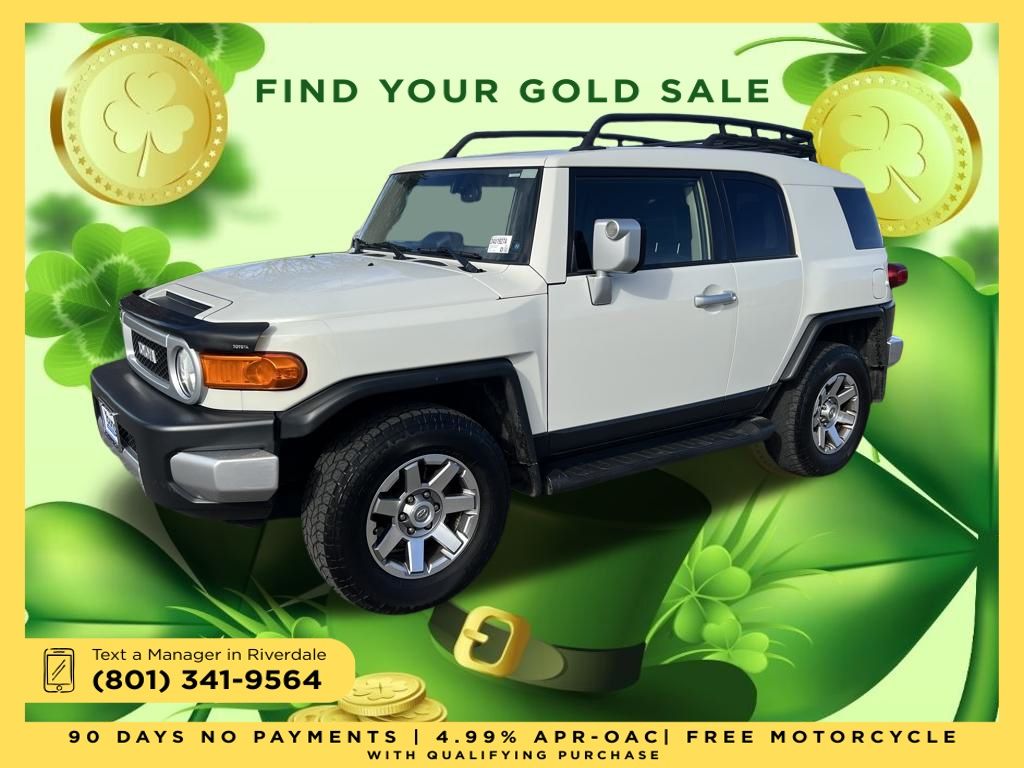 2014 Toyota FJ Cruiser Base