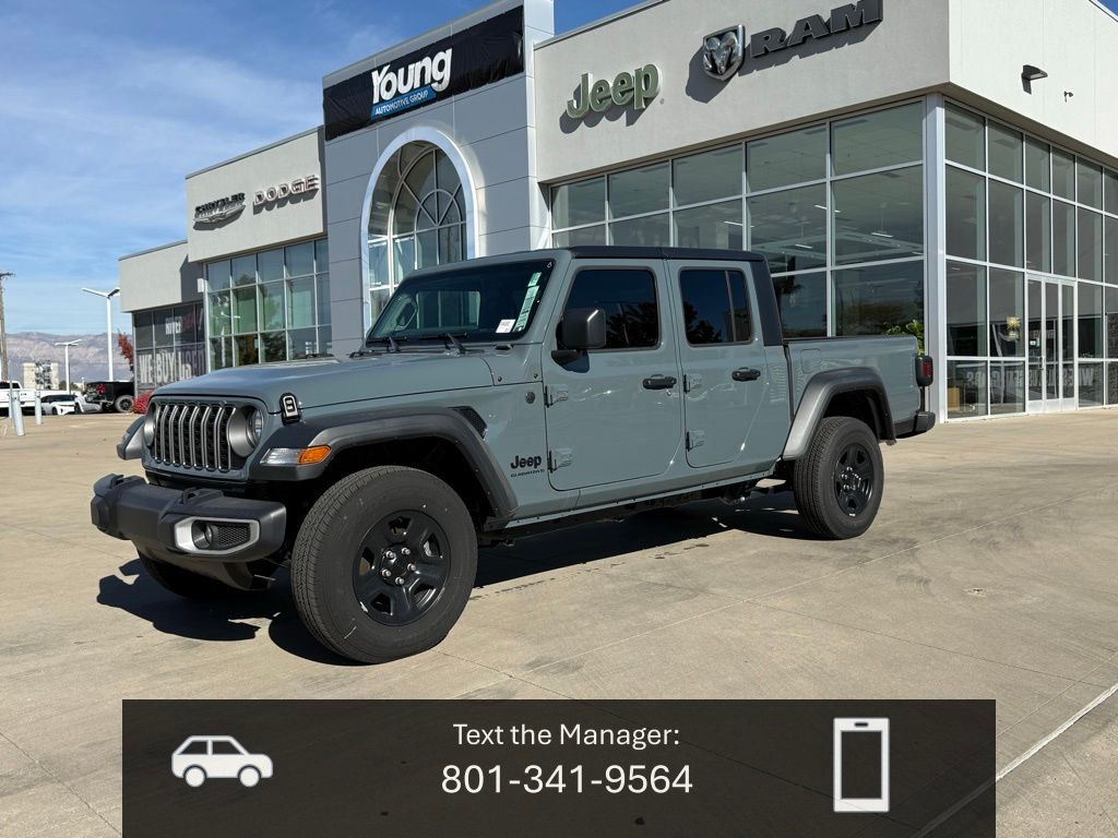 2025 Jeep Gladiator Sport's photo