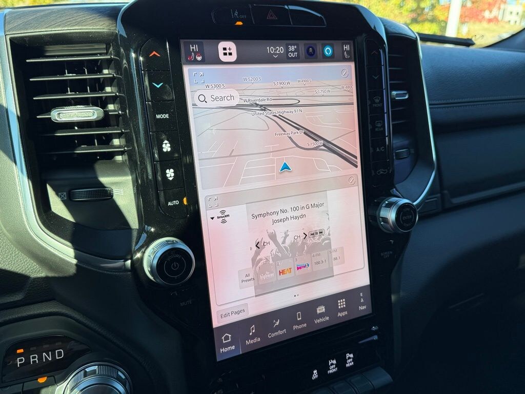 New 2025 Ram 1500 LARAMIE CREW CAB 4X4 5'7 BOX Pickup