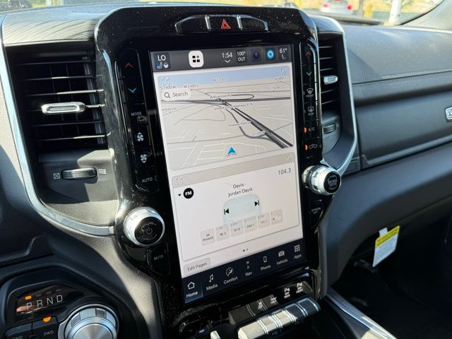 2023 Ram 1500 Laramie photo 3