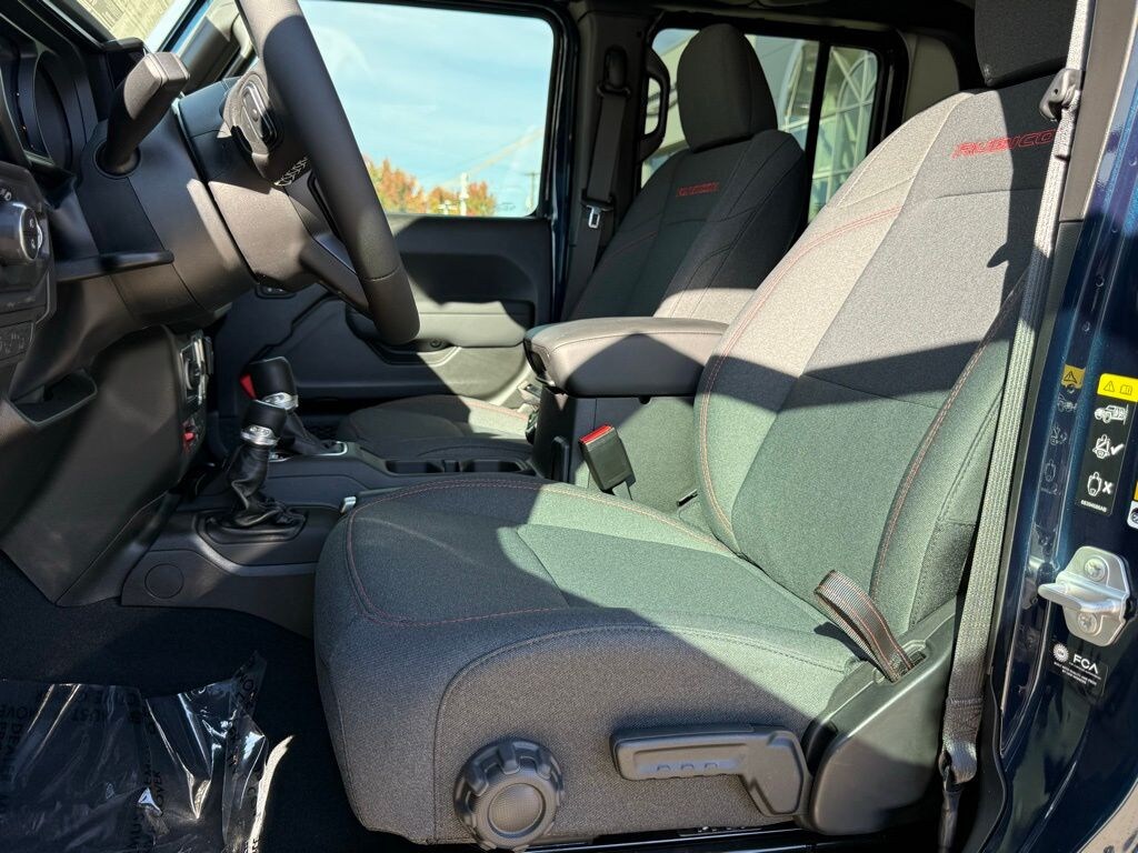 New 2025 Jeep Gladiator RUBICON 4X4 Pickup