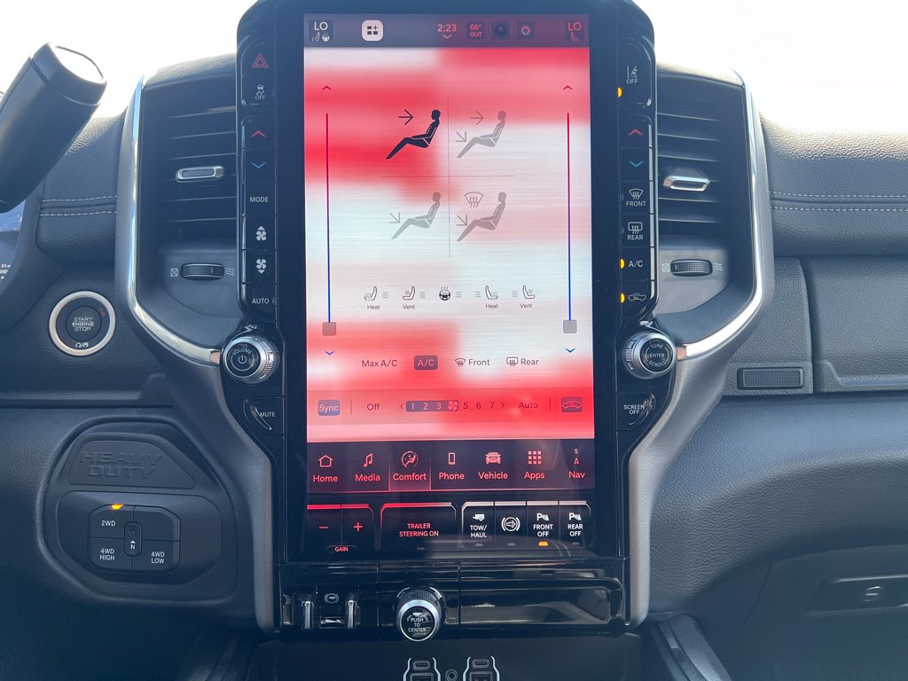 2026 RAM 3500 Laramie - Photo 18
