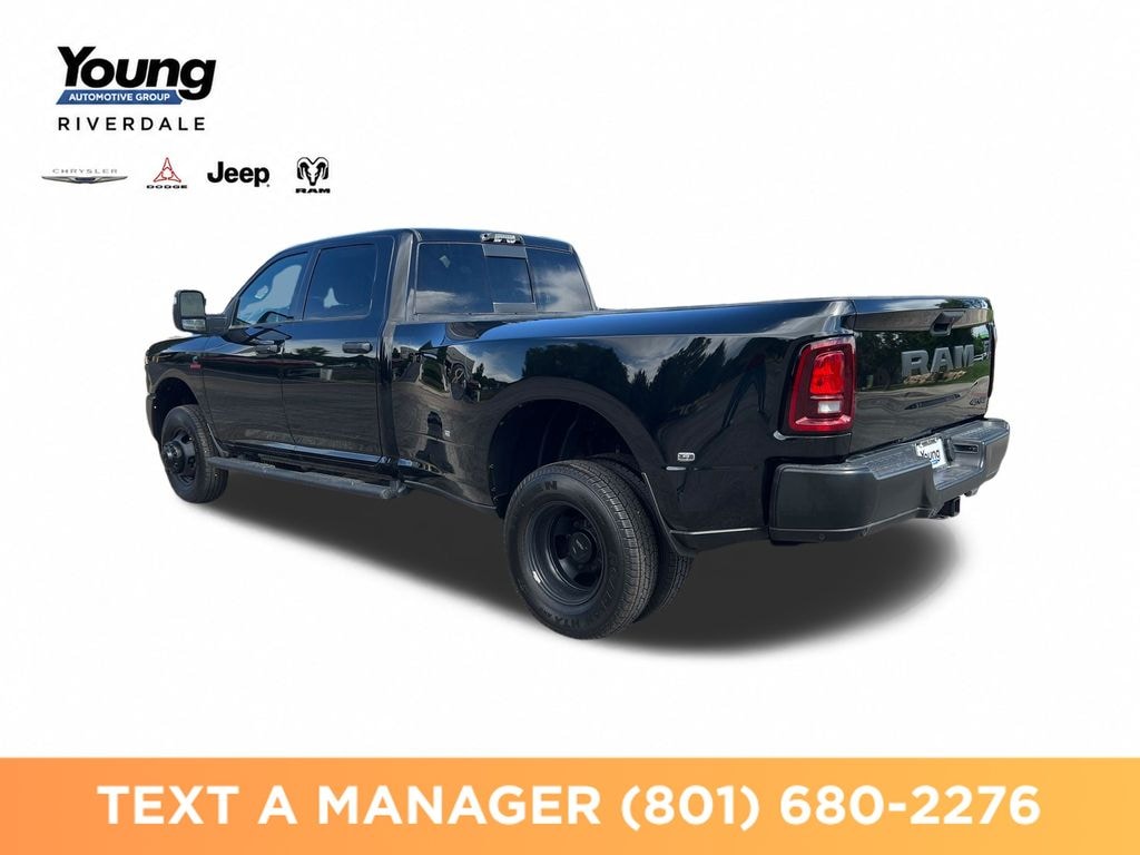 New 2026 Ram 3500 TRADESMAN CREW CAB 4X4 8' BOX Pickup
