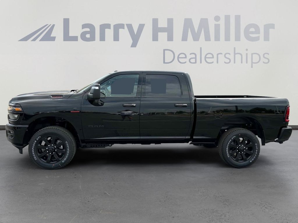 New 2025 Ram 2500 BIG HORN CREW CAB 4X4 6'4 BOX Pickup