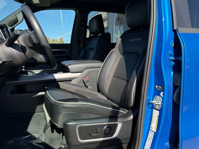 2023 Ram 1500 Laramie photo 2