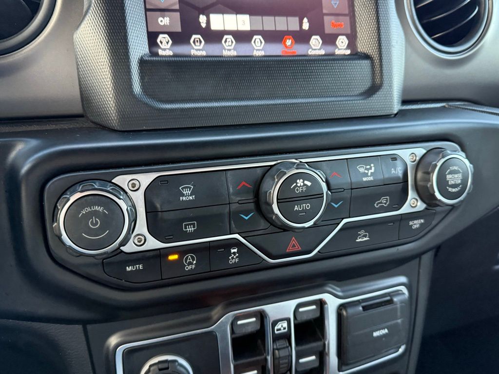 2022 Jeep Wrangler Unlimited Sport S photo 4