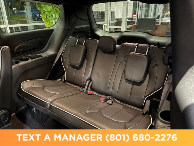 2026 Chrysler Pacifica Limited - Photo 24