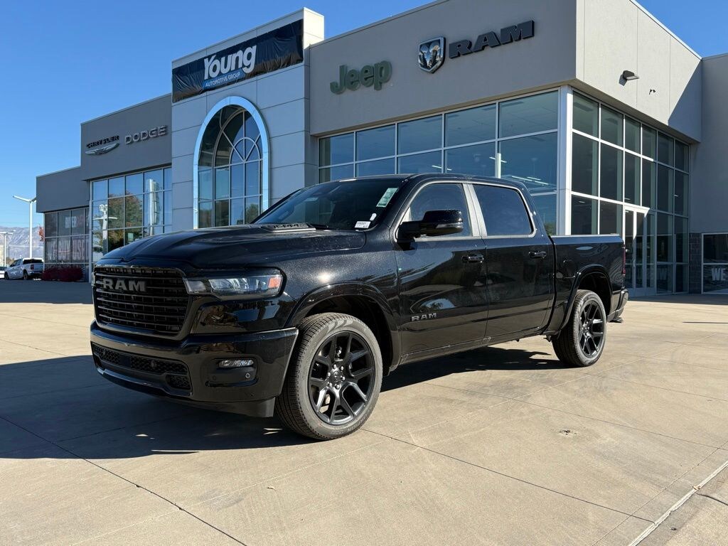 New 2025 Ram 1500 LARAMIE CREW CAB 4X4 5'7 BOX Pickup