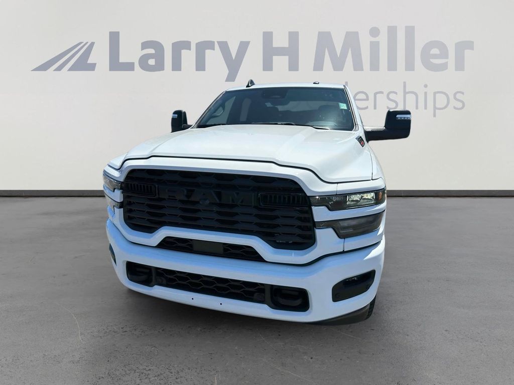 2025 Ram 2500 Big Horn photo 3