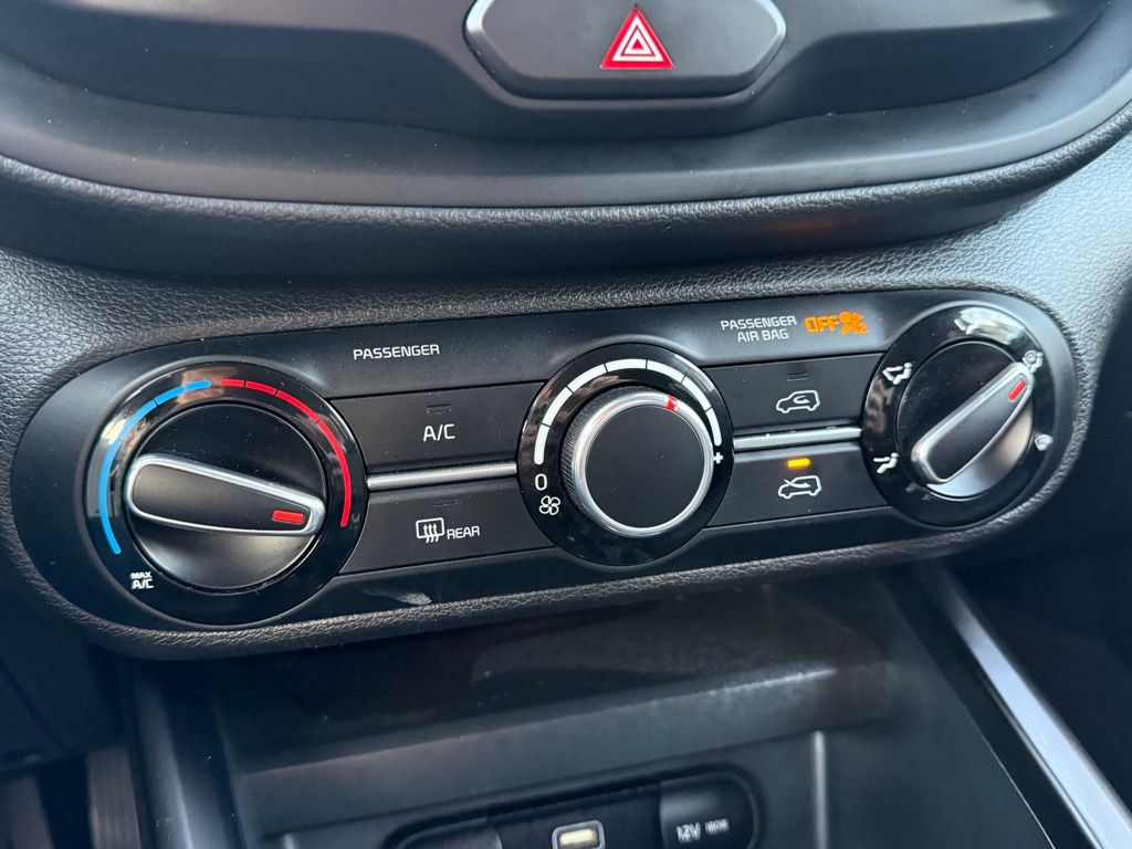 2024 Kia Soul LX photo 4