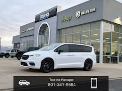 2026 Chrysler Pacifica LIMITED Passenger Van