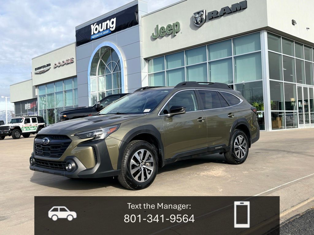 2024 Subaru Outback Premium's photo