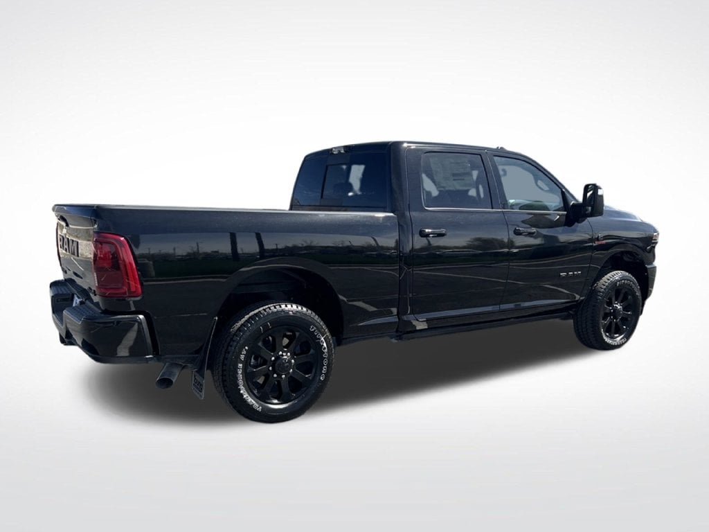 2026 RAM 3500 Laramie - Photo 5