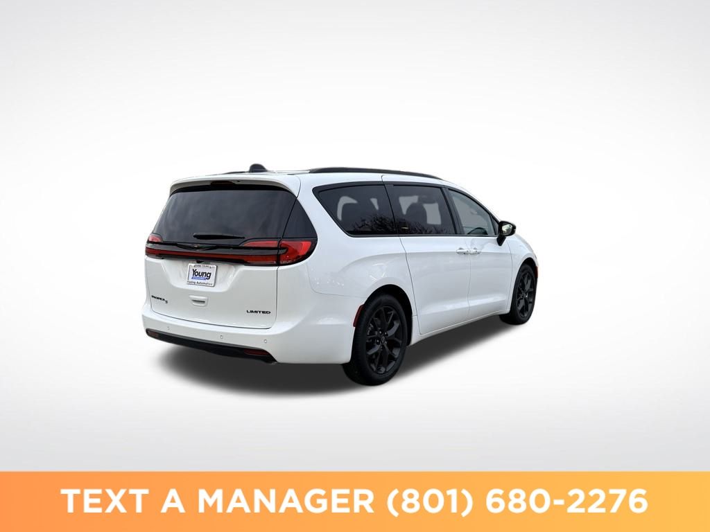 2026 Chrysler Pacifica Limited - Photo 7