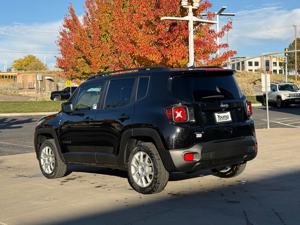 2023 Jeep Renegade Latitude photo 4