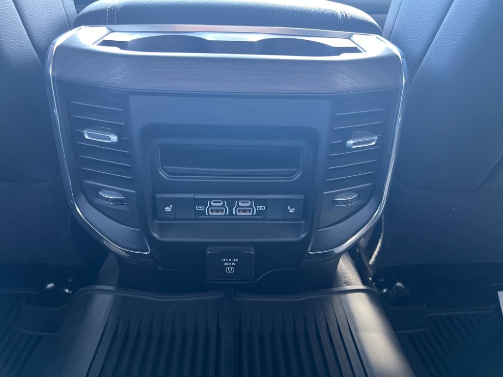 2026 RAM 3500 Laramie - Photo 29