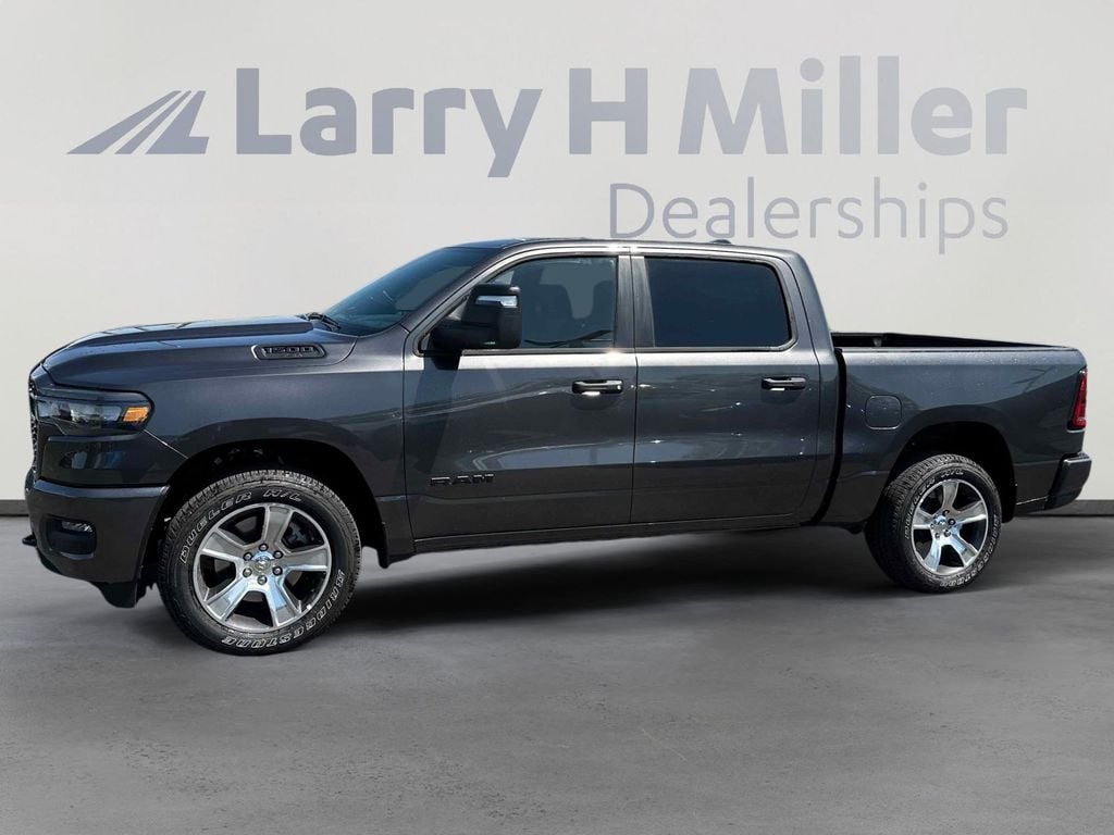 New 2025 Ram 1500 TRADESMAN CREW CAB 4X4 5'7 BOX Pickup
