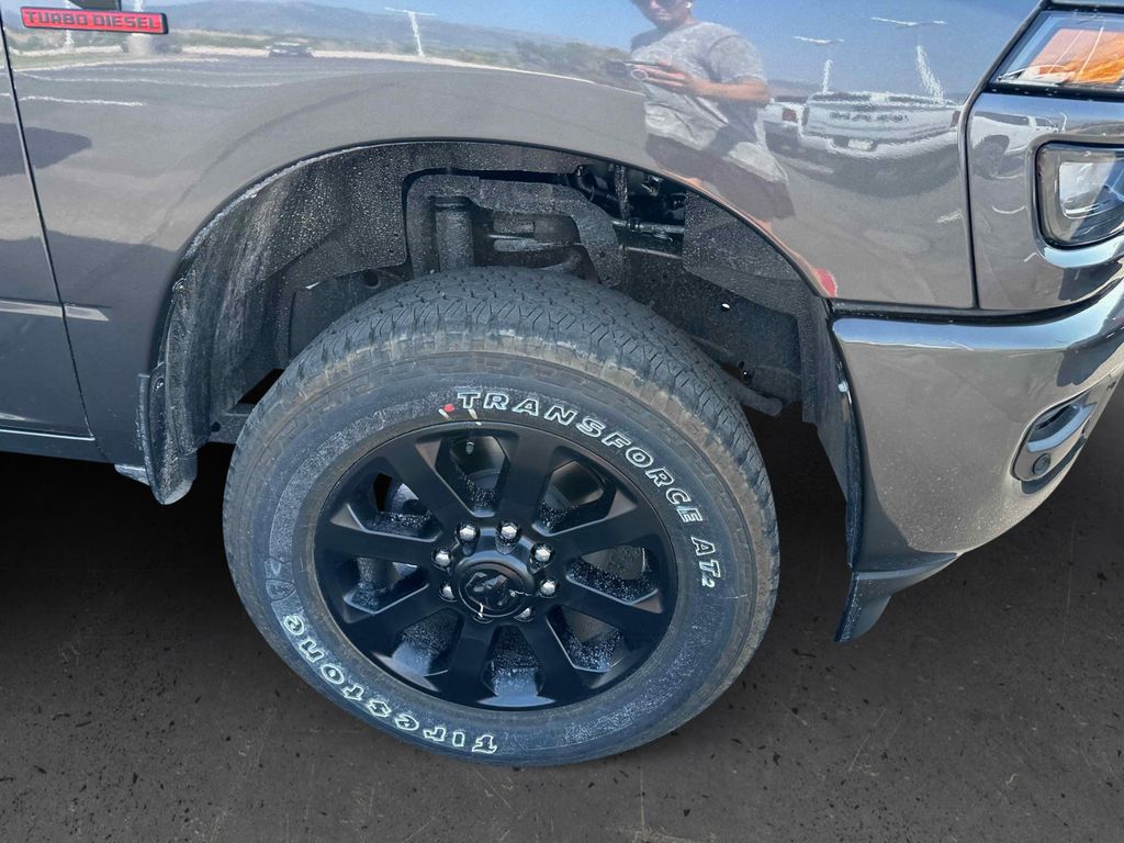 2025 Ram 2500 Big Horn photo 4