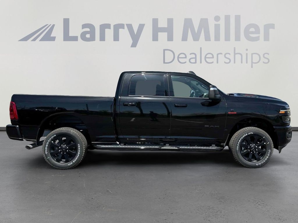 New 2025 Ram 2500 LARAMIE CREW CAB 4X4 6'4 BOX Pickup
