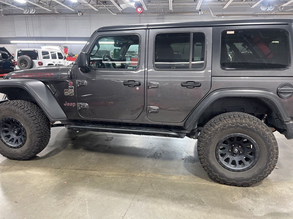 2018 Jeep Wrangler Unlimited Rubicon photo 2