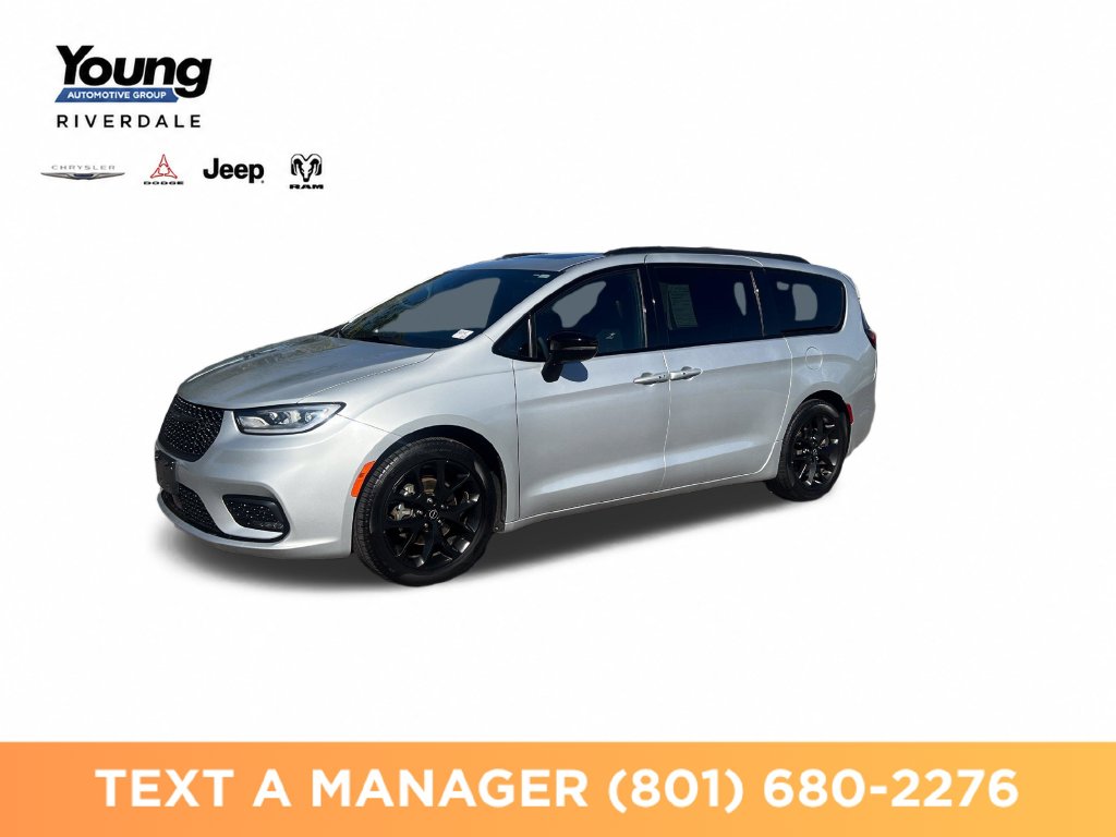 2026 Chrysler Pacifica Van Passenger Van 