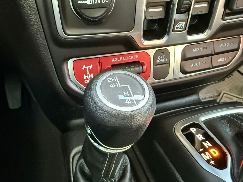 New 2025 Jeep Gladiator MOJAVE 4X4 Pickup