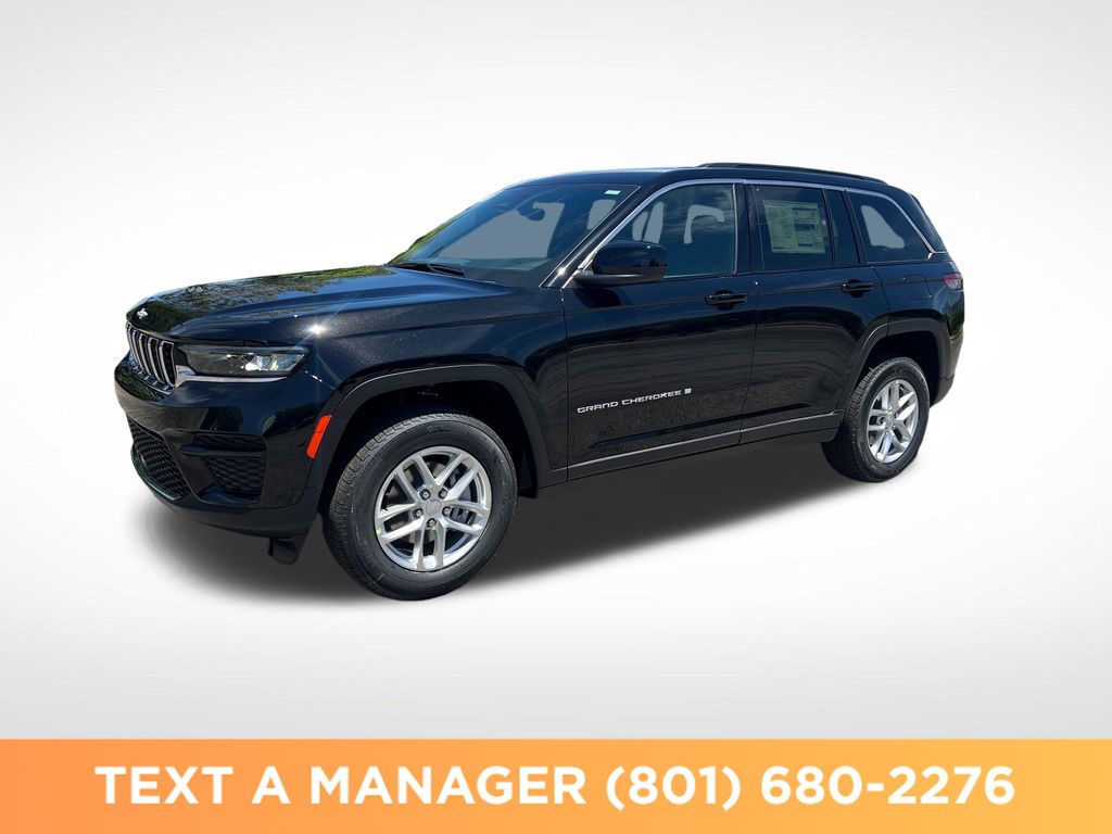 2026 Jeep Grand Cherokee Laredo 4x4's photo
