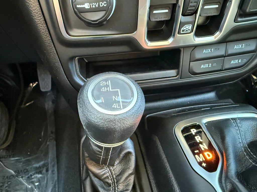 2025 Jeep Gladiator Sport S photo 4