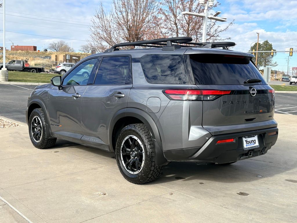 2025 Nissan Pathfinder Rock Creek 4x4 photo 4