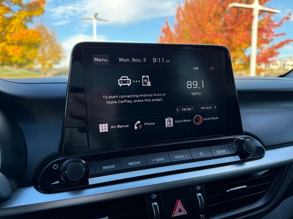 2024 Kia Forte LXS photo 3