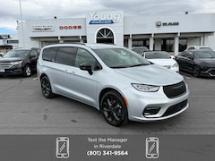 2026 Chrysler Pacifica SELECT AWD Passenger Van