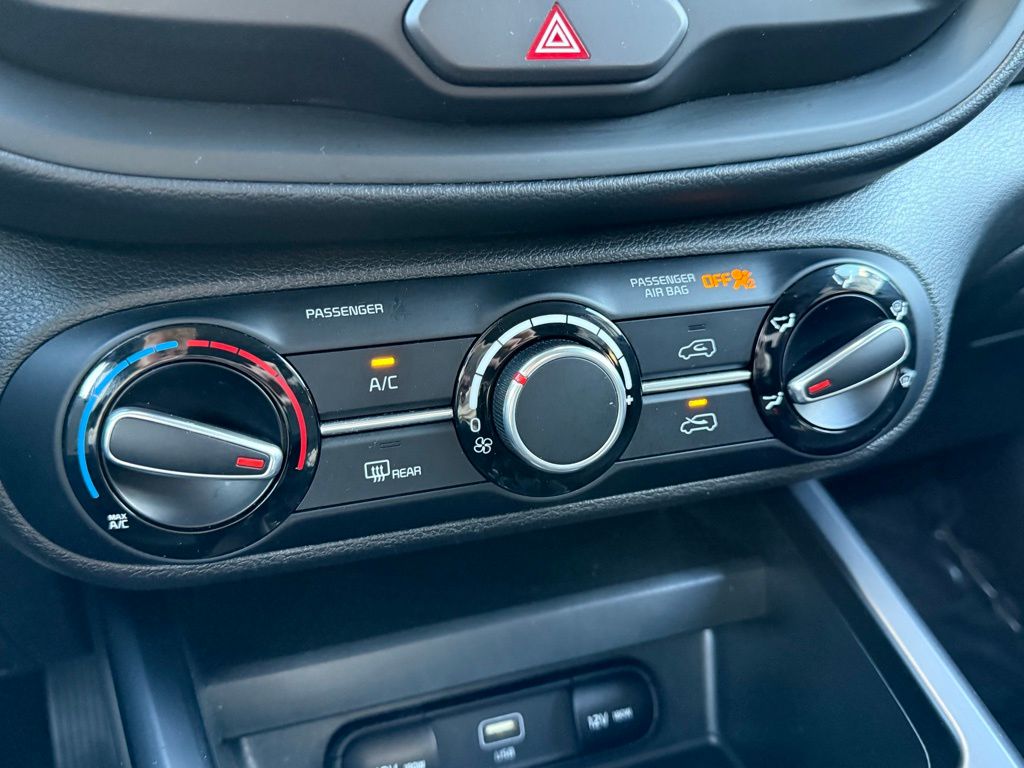 2024 Kia Soul LX photo 4