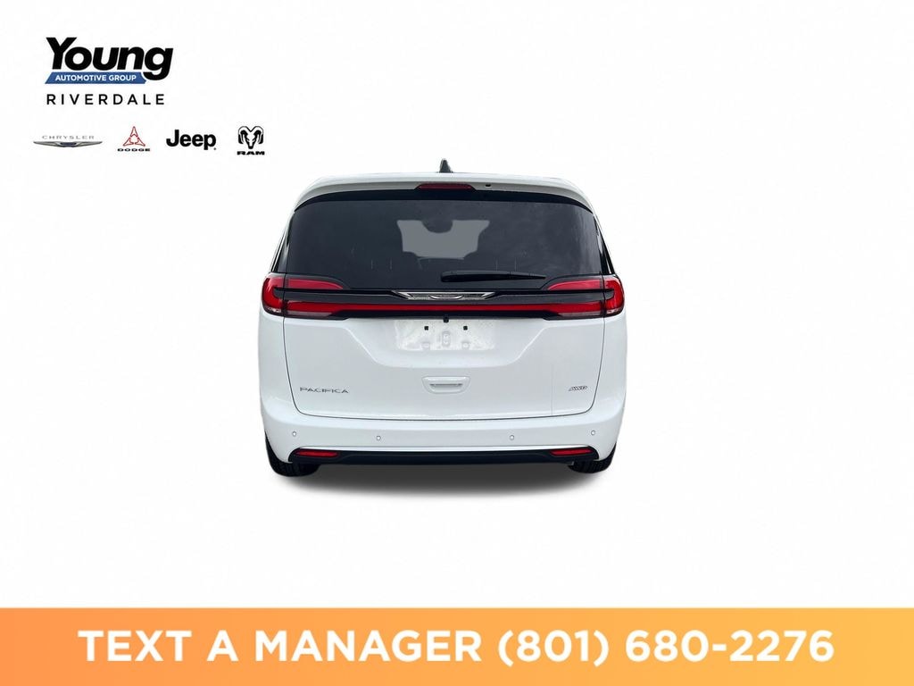 New 2027 Chrysler Pacifica SELECT AWD Passenger Van