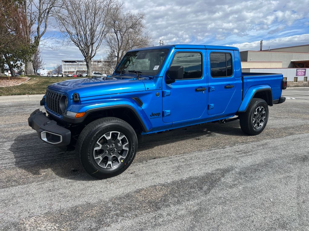 2026 Jeep Gladiator Sahara Auto's photo